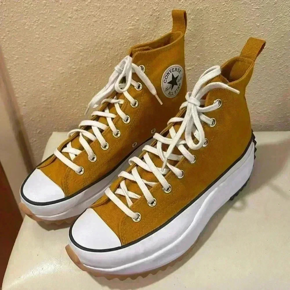 Converse run star hightops size 10 - Picture 1 of 8